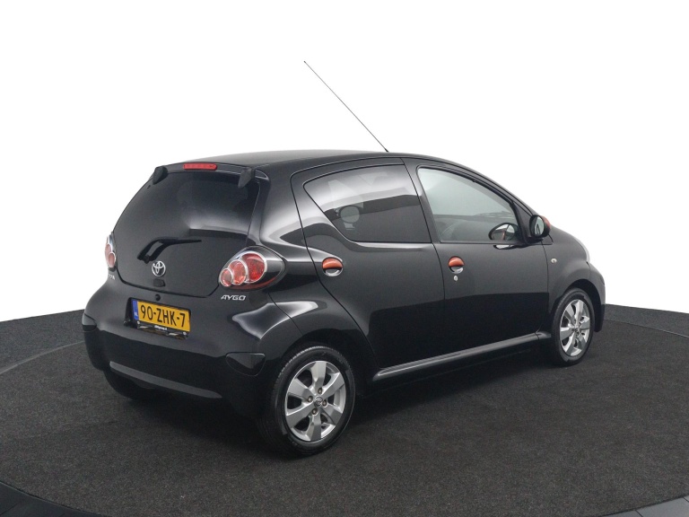Toyota Aygo - 1.0 VVT-i Dynamic Orange 2