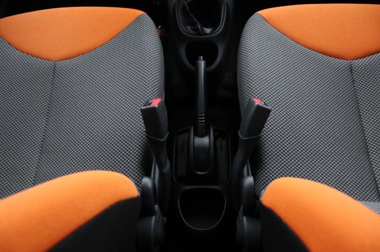 Toyota Aygo - 1.0 VVT-i Dynamic Orange 32