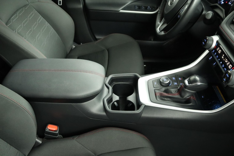 Toyota RAV4 - 2.5 Plug-in Hybrid AWD Business 72