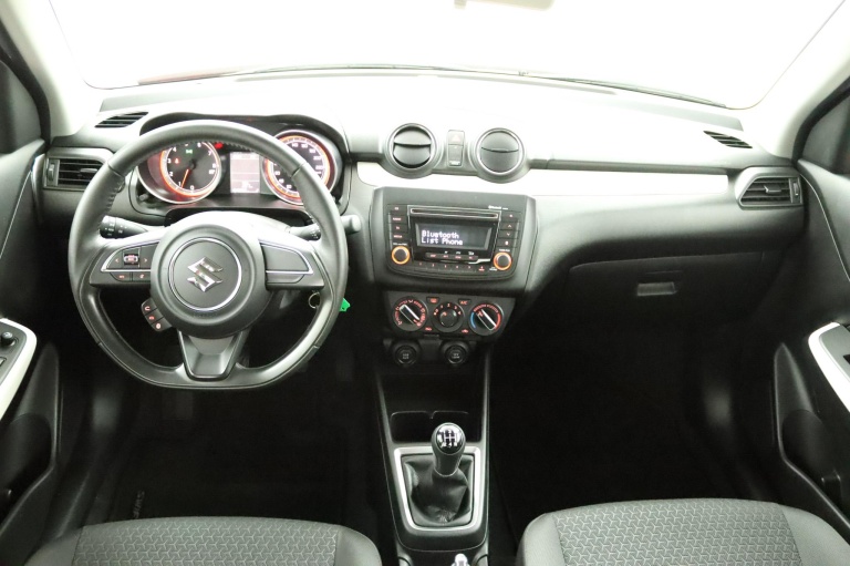 Suzuki Swift - 1.2 Comfort 4