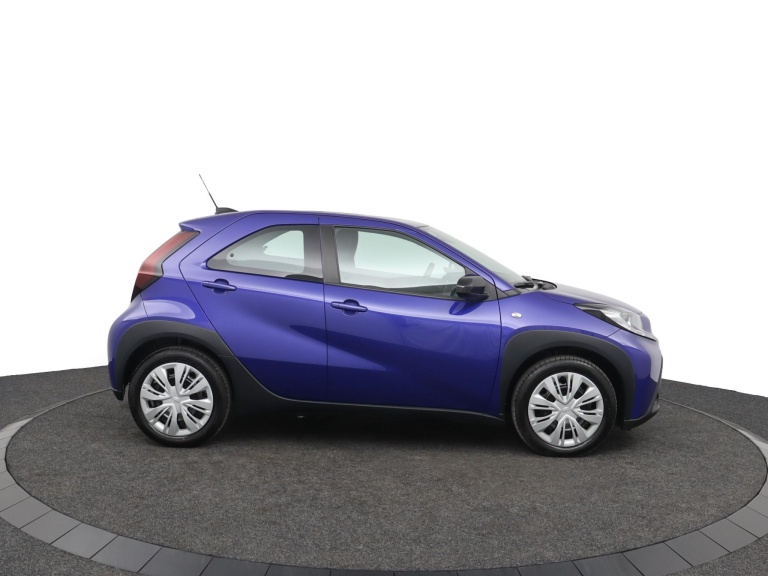 Toyota Aygo X - 1.0 VVT-i MT Play 13