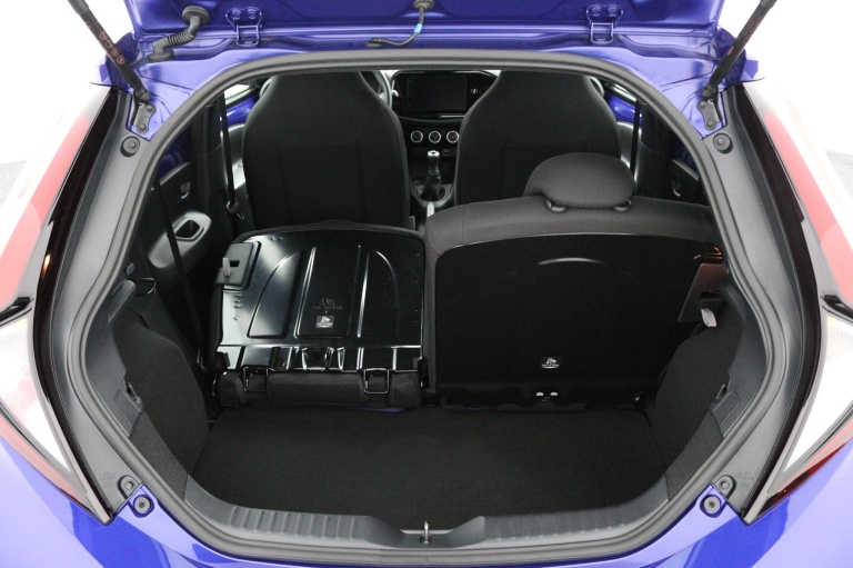 Toyota Aygo X - 1.0 VVT-i MT Play 25