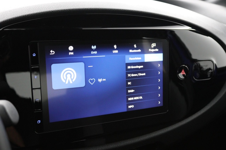 Toyota Aygo X - 1.0 VVT-i MT Play 39