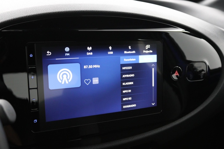 Toyota Aygo X - 1.0 VVT-i MT Play 8