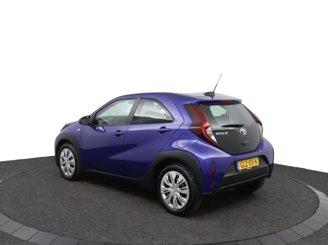 Toyota Aygo X - 1.0 VVT-i MT Play