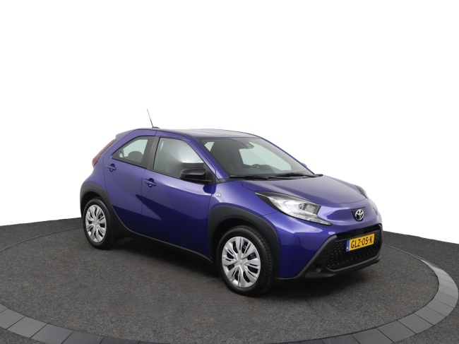 Toyota Aygo X - 1.0 VVT-i MT Play