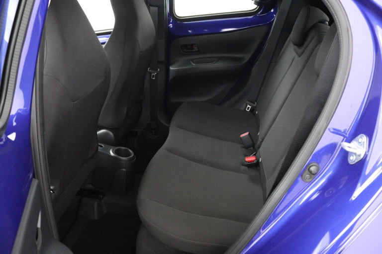 Toyota Aygo X - 1.0 VVT-i MT Play 18