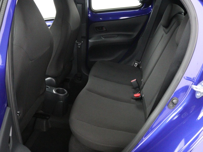 Toyota Aygo X - 1.0 VVT-i MT Play