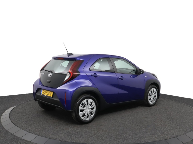Toyota Aygo X - 1.0 VVT-i MT Play 2