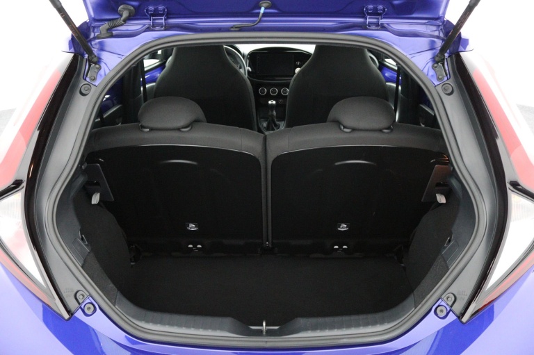 Toyota Aygo X - 1.0 VVT-i MT Play 24