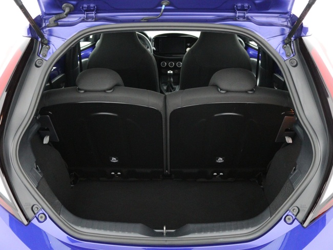 Toyota Aygo X - 1.0 VVT-i MT Play