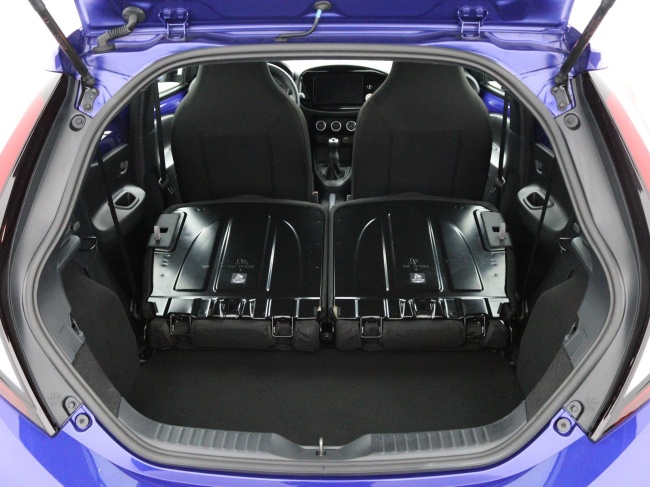 Toyota Aygo X - 1.0 VVT-i MT Play