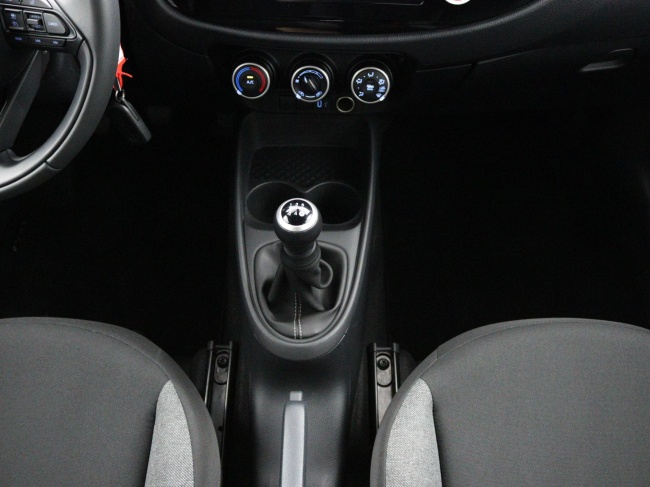 Toyota Aygo X - 1.0 VVT-i MT Play