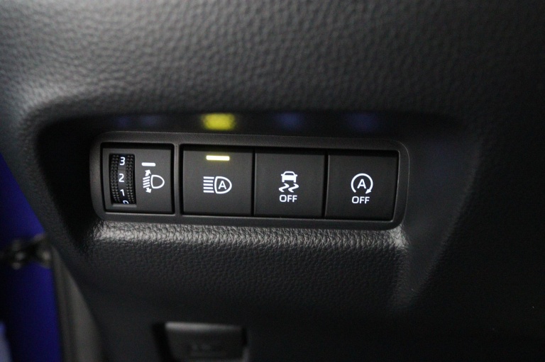 Toyota Aygo X - 1.0 VVT-i MT Play 29