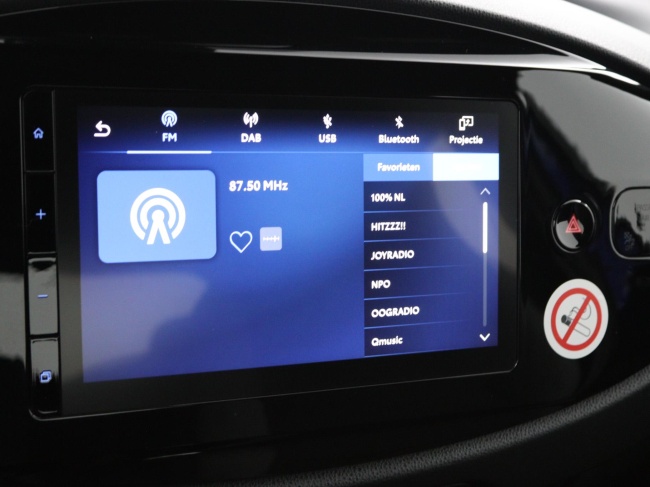 Toyota Aygo X - 1.0 VVT-i MT Play