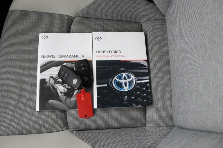 Toyota Yaris - 1.5 Hybrid 11