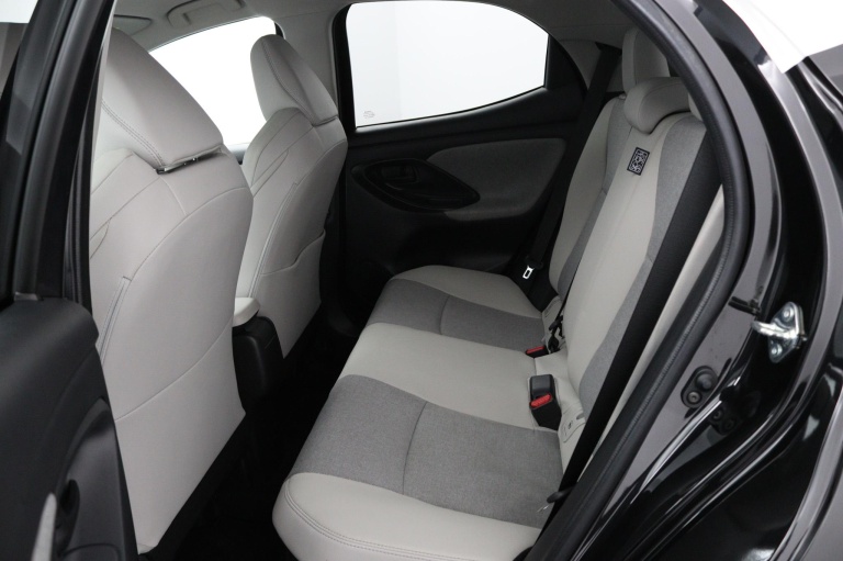 Toyota Yaris - 1.5 Hybrid 18