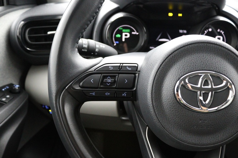 Toyota Yaris - 1.5 Hybrid 19