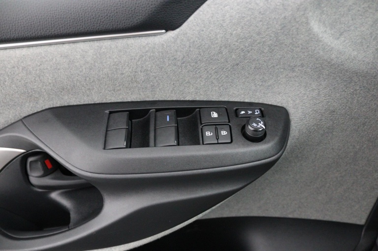 Toyota Yaris - 1.5 Hybrid 28