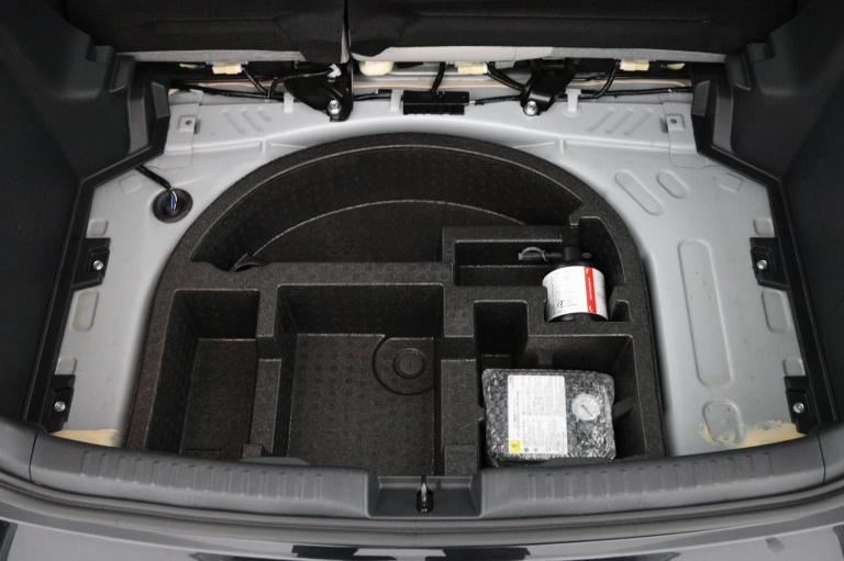 Toyota Yaris - 1.5 Hybrid 33