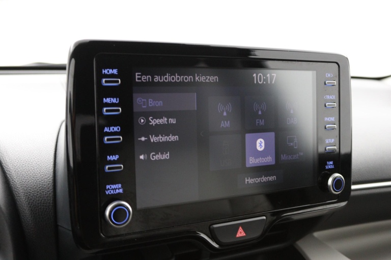 Toyota Yaris - 1.5 Hybrid 8
