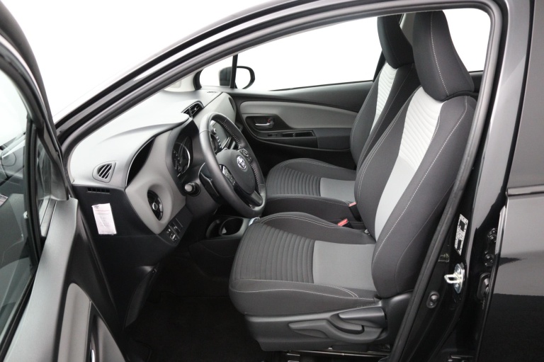 Toyota Yaris - 1.5 VVT-i Active 17