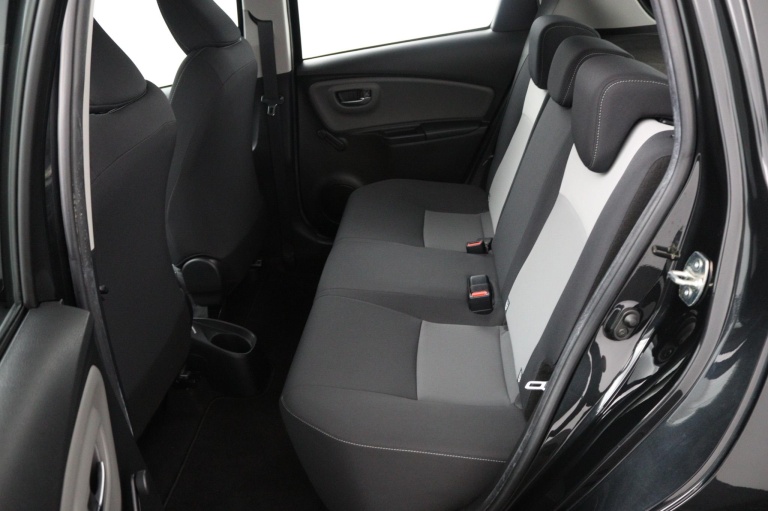 Toyota Yaris - 1.5 VVT-i Active 18