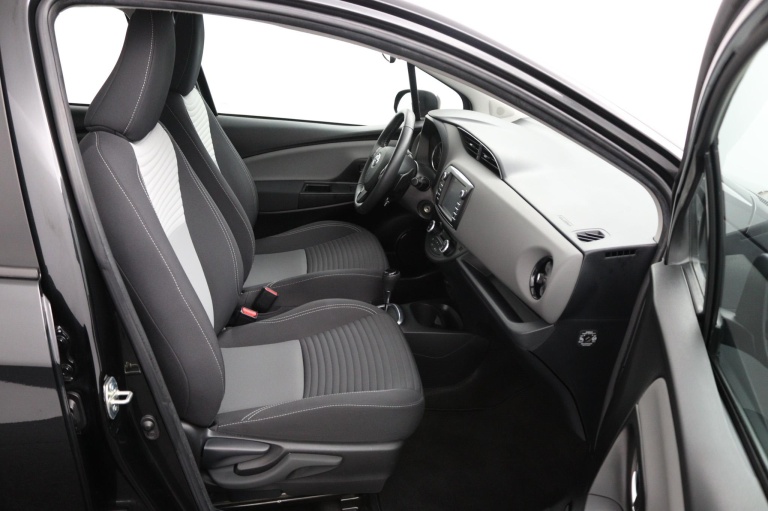 Toyota Yaris - 1.5 VVT-i Active 22