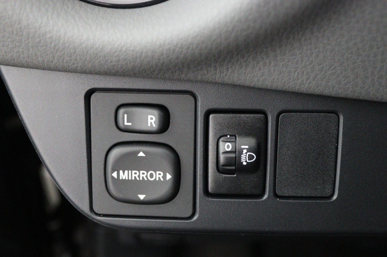 Toyota Yaris - 1.5 VVT-i Active 29