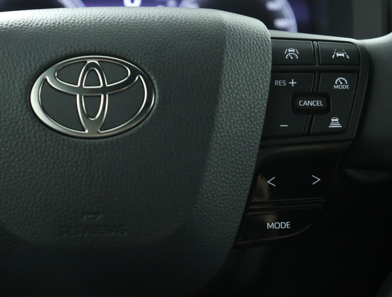 Toyota C-HR - 1.8 Hybrid 140 Dynamic 21