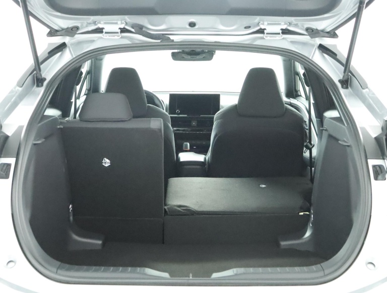 Toyota C-HR - 1.8 Hybrid 140 Dynamic 25