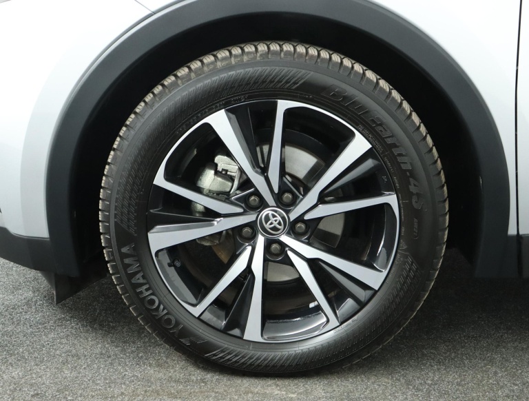 Toyota C-HR - 1.8 Hybrid 140 Dynamic 38