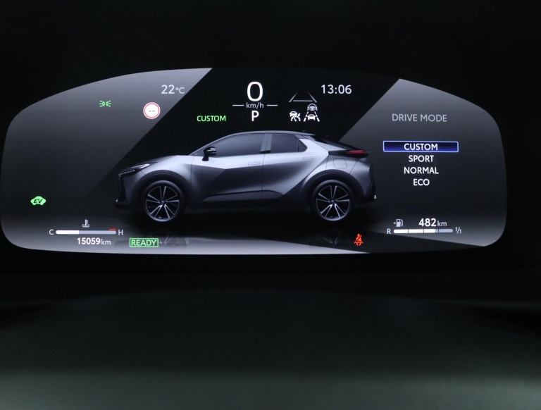 Toyota C-HR - 1.8 Hybrid 140 Dynamic 6