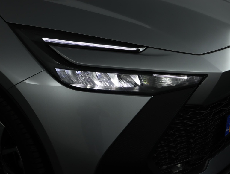 Toyota C-HR - 1.8 Hybrid 140 Dynamic 64