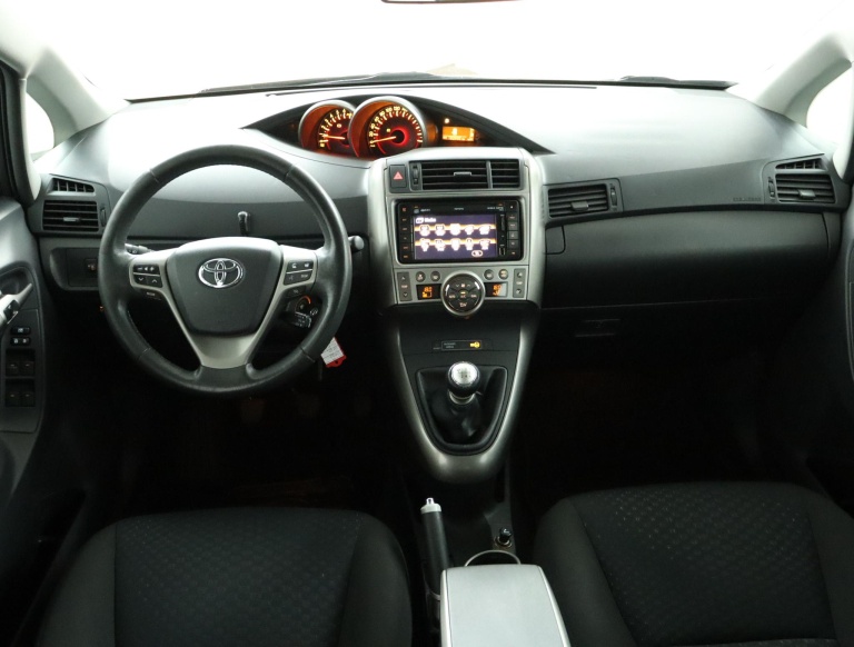 Toyota Verso - 1.8 VVT-i Aspiration 4