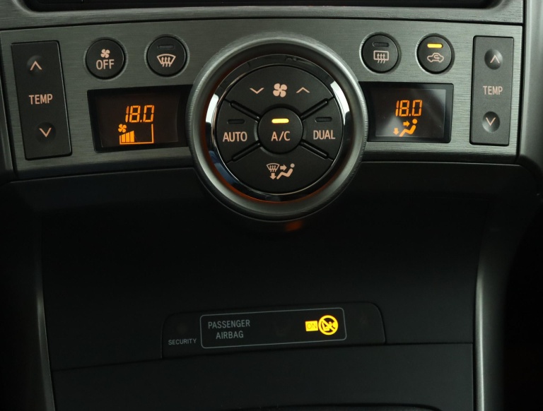 Toyota Verso - 1.8 VVT-i Aspiration 7