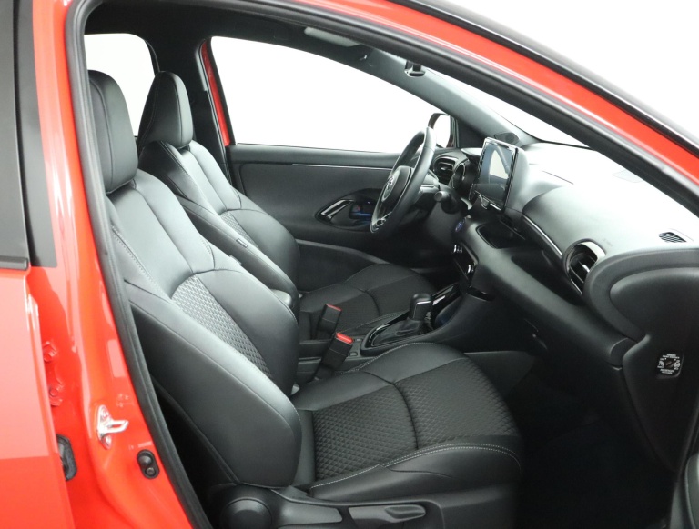 Toyota Yaris - 1.5 Hybrid Executive 22