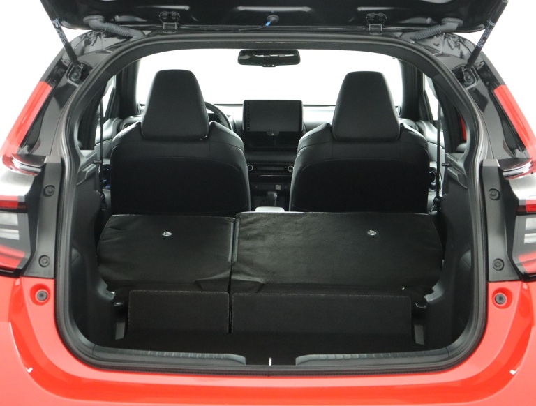 Toyota Yaris - 1.5 Hybrid Executive 26