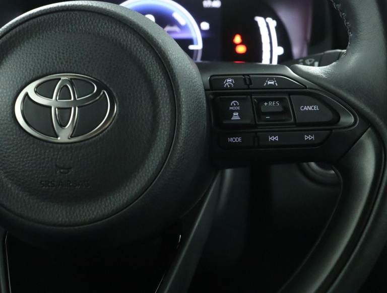 Toyota Yaris Cross - 1.5 Hybrid 115 First Edition 21