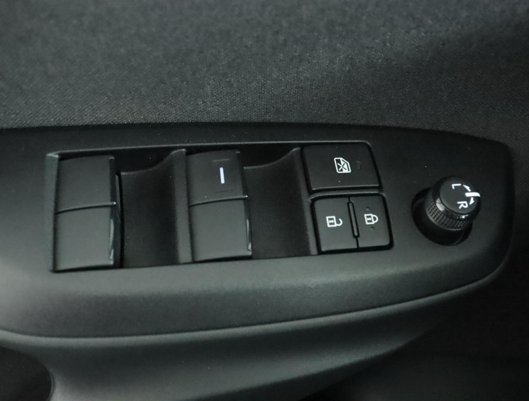 Toyota Yaris Cross - 1.5 Hybrid 115 First Edition 29