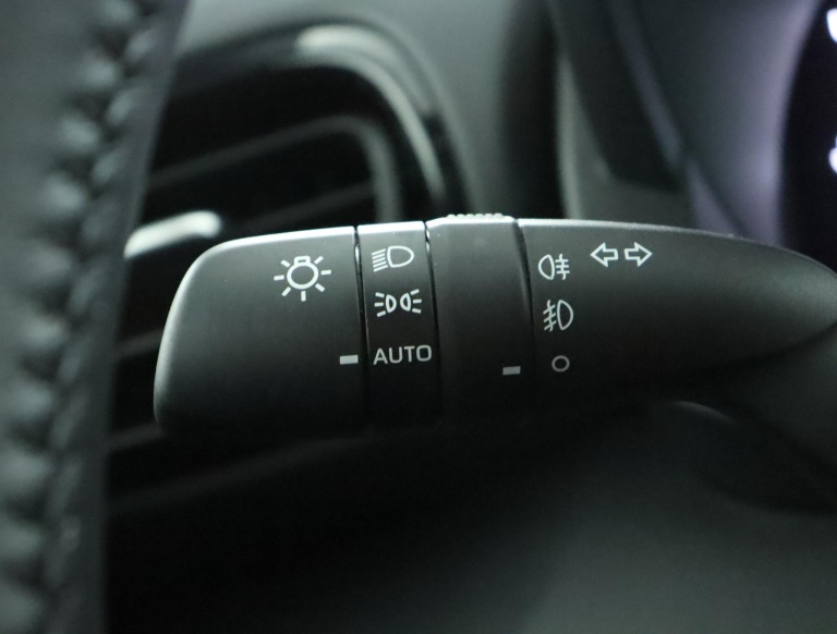 Toyota Yaris Cross - 1.5 Hybrid 115 First Edition 31