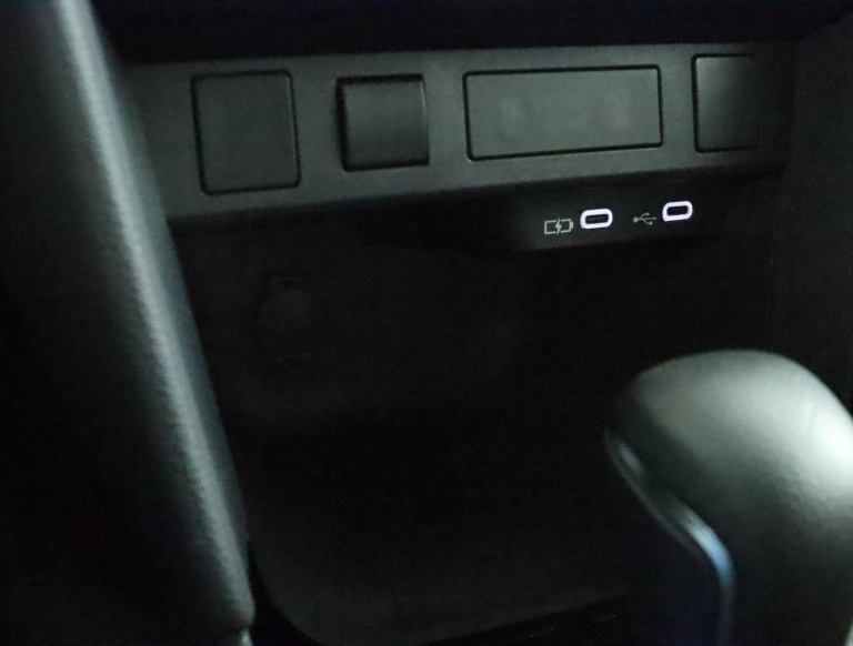 Toyota Yaris Cross - 1.5 Hybrid 115 First Edition 56