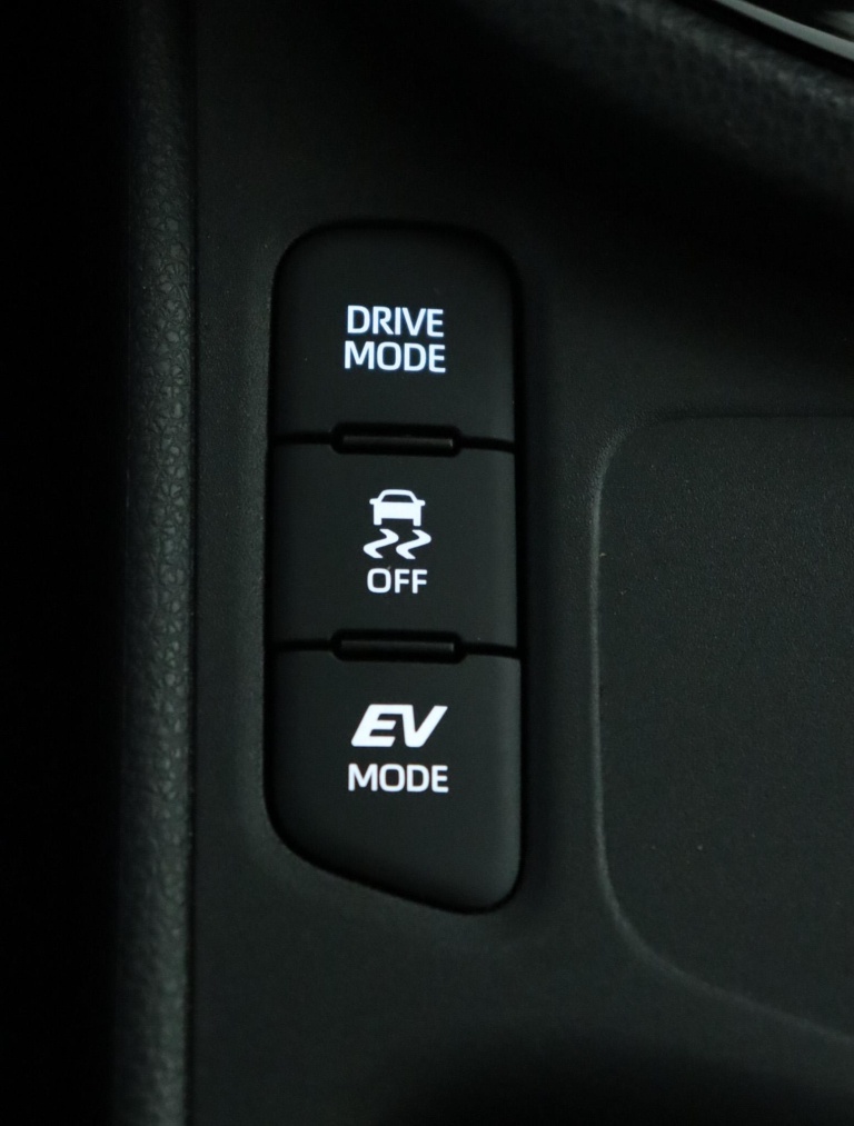 Toyota Yaris Cross - 1.5 Hybrid 115 First Edition 57