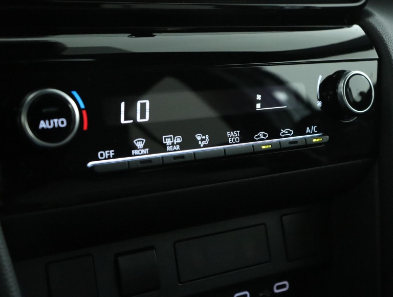Toyota Yaris Cross - 1.5 Hybrid 115 First Edition 7