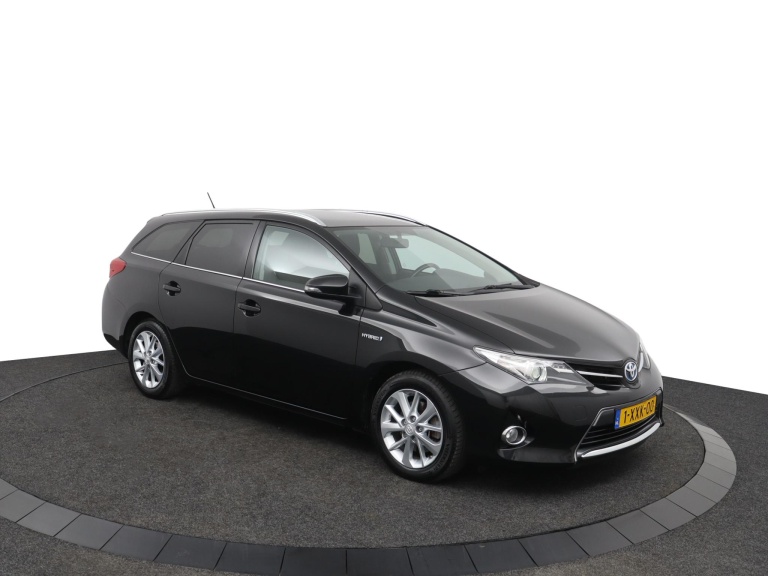 Toyota Auris Touring Sports - 1.8 Hybrid 14