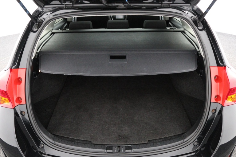 Toyota Auris Touring Sports - 1.8 Hybrid 23