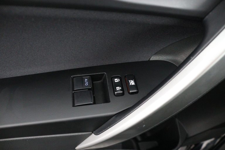 Toyota Auris Touring Sports - 1.8 Hybrid 29