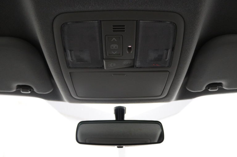 Toyota Auris Touring Sports - 1.8 Hybrid 33
