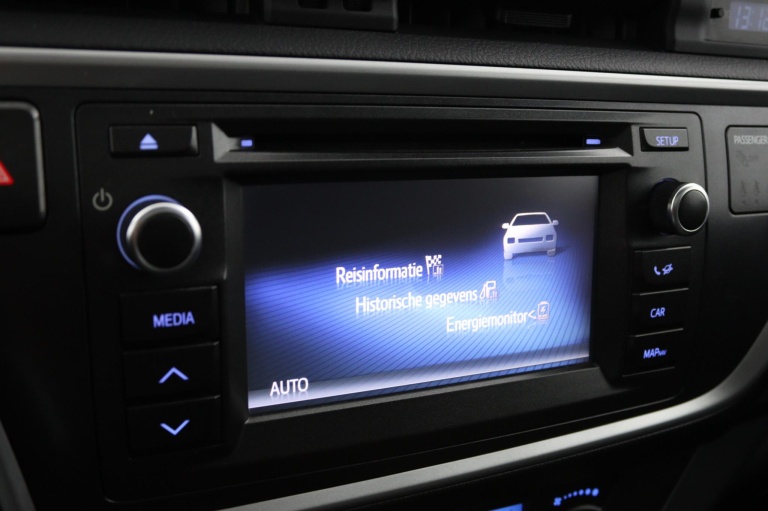 Toyota Auris Touring Sports - 1.8 Hybrid 46