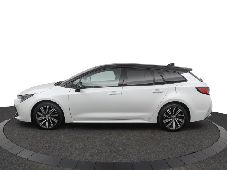 Toyota Corolla Touring Sports - 1.8 Hybrid Bi-Tone 3
